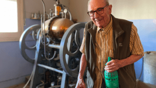 Los Feijoo, 70 años de soda en Santa Rosa. Una charla con Manolo