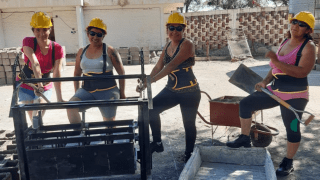 Fuerza de Mujer: una cooperativa de constructoras en Santa Isabel