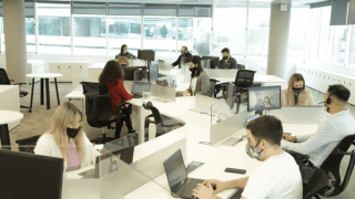 Telecom busca 1000 empleados en Argentina