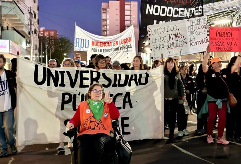 Marcha y veto